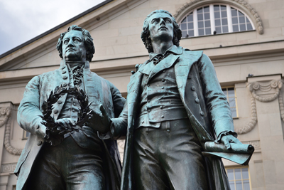 zur Pressemitteilung 091 vom 23. April 2026: „Die Städtefreundschaft <br>Weimar – Fulda<br><thin>Zum Welttag der Partnerstädte am 26. April</thin>“ im PDF-Format